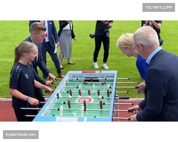 克罗斯注册完成等待首秀,天津希望其改善球队糟糕的防守效率 克罗斯注册完成等待首秀,天津希望其改善球队糟糕的防守效率